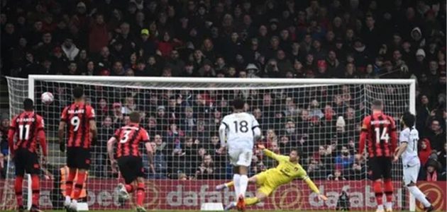 مدافع-بورنموث:-إهدار-محمد-صلاح-لركلة-الجزاء-كان-عادلًا - 360 كورة اونلاين - مباريات اليوم مباشر جوال koora live - kora360 مدافع-بورنموث:-إهدار-محمد-صلاح-لركلة-الجزاء-كان-عادلًا