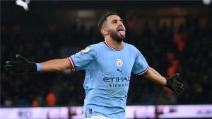 محرز يحقق إنجازًا فريدًا بعد التتويج بلقب الدوري الإنجليزي 202223