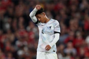 نادِ ألماني يتمسك بضم كارفاليو من ليفربول