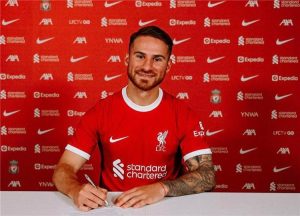 رسميًا | ليفربول يعلن تعاقده مع ماك أليستر حتى 2028