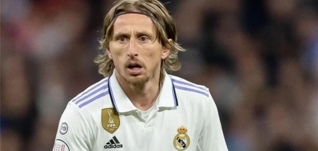 مودريتش-مشيدًا-بلاعب-برشلونة:-أحب-مشاهدته-واللعب-معه-شرف