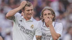 آس تكشف موقف مودريتش وكروس مع ريال مدريد في الموسم المقبل