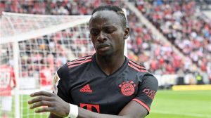ساديو ماني يُخيب آمال لاعبي بايرن ميونخ في موسم 202223