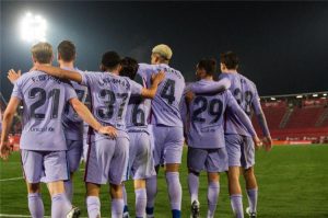 لاعب برشلونة يقترب من الانتقال إلى بورتو.. وخلاف داخلي بسبب الصفقة