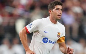 روبيرتو يكشف رد فعل لاعبي برشلونة تجاه رحيل ديمبلي